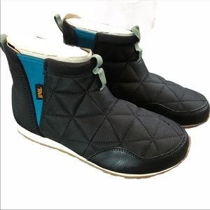 Teva ember mud ankle bootie